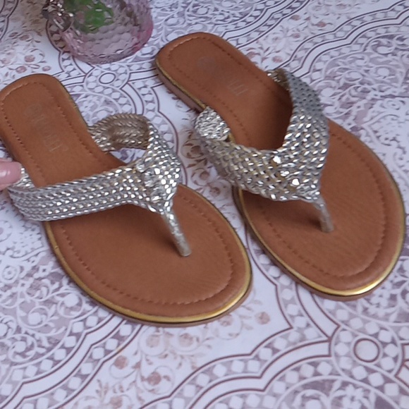 Rasolli NWOT  Stylish sandals - Picture 2 of 11